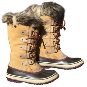 Sorel Joan of Arc Boots Beige Suede Upper Winter Boots Size 6
